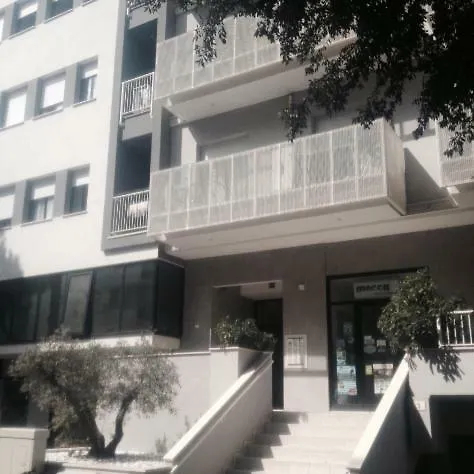 Appartamento Al Mare Robi E Ugo Viale Trieste ريميني 0*,  إيطاليا