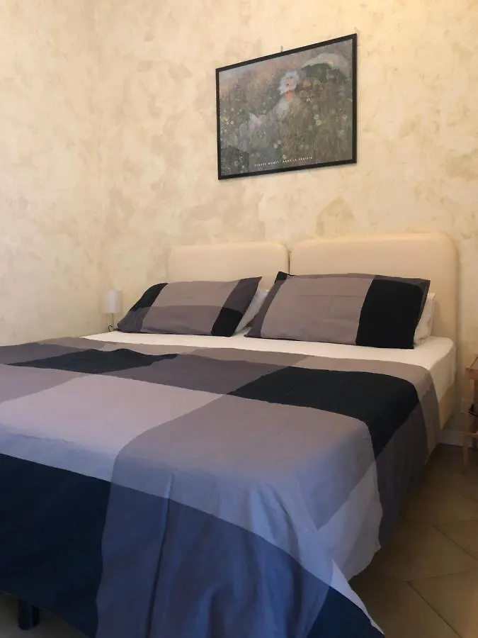 Appartamento Al Mare Robi E Ugo Viale Trieste רימיני דירה